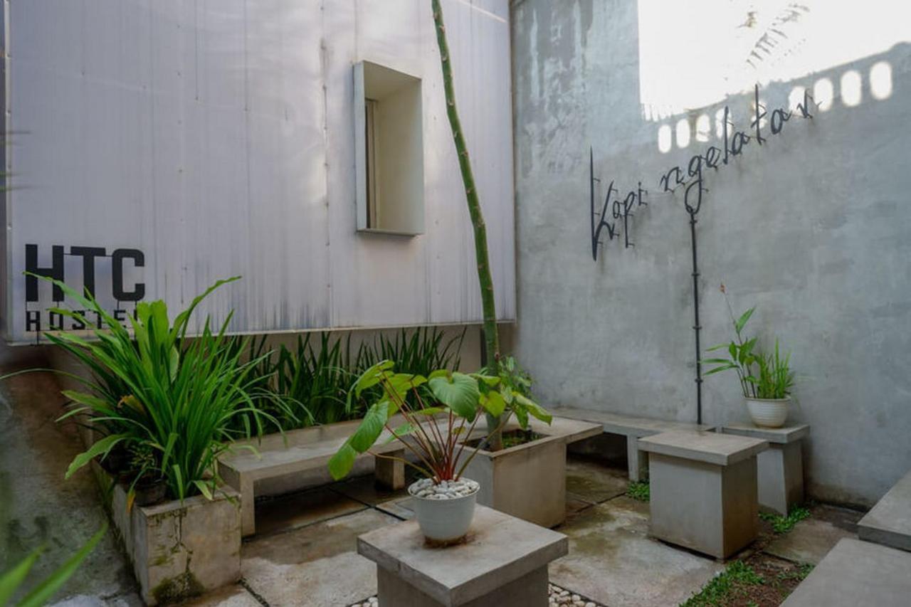 Reddoorz Plus Near Kawasan Sam Poo Kong Semarang Extérieur photo