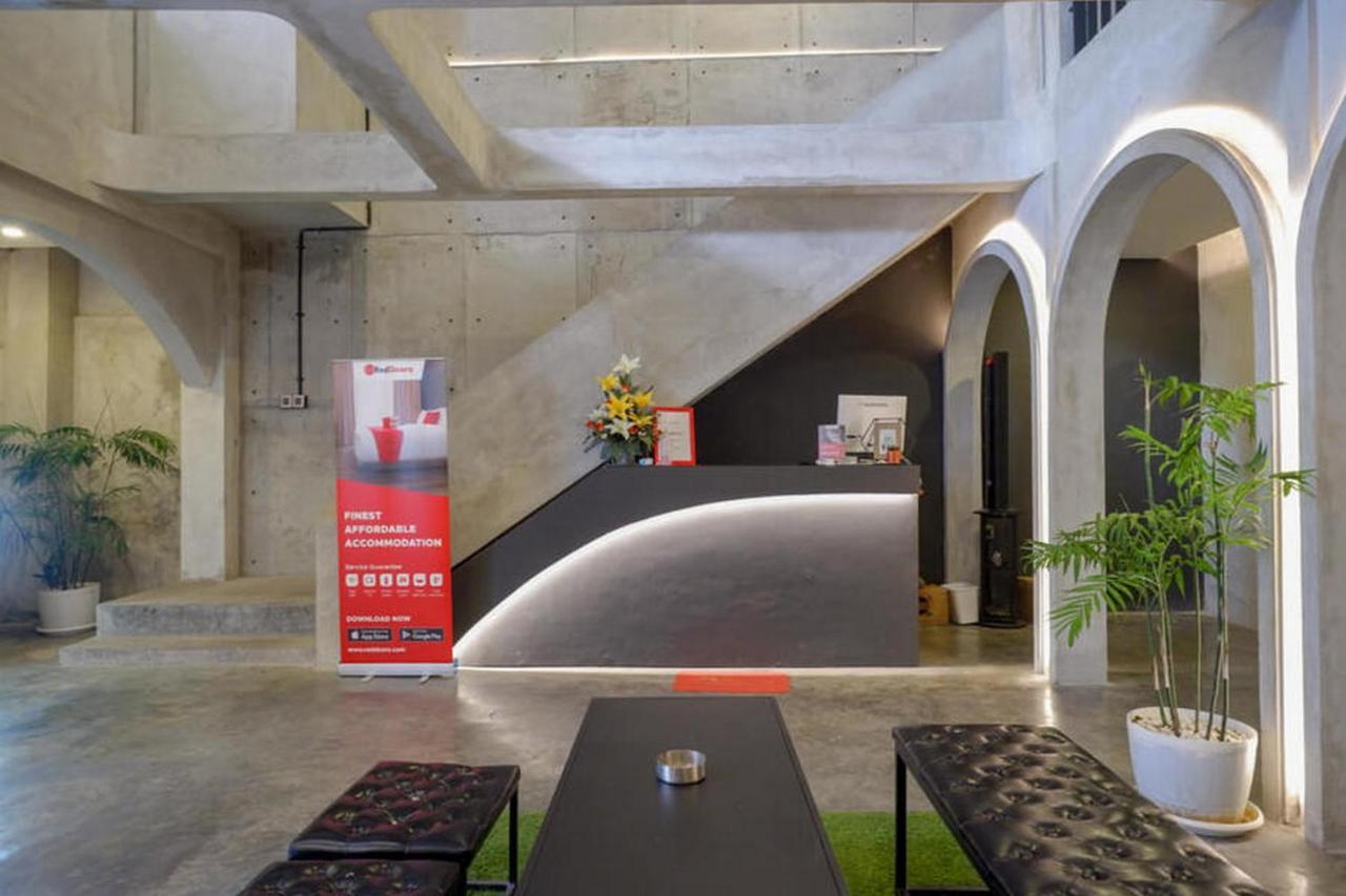 Reddoorz Plus Near Kawasan Sam Poo Kong Semarang Extérieur photo
