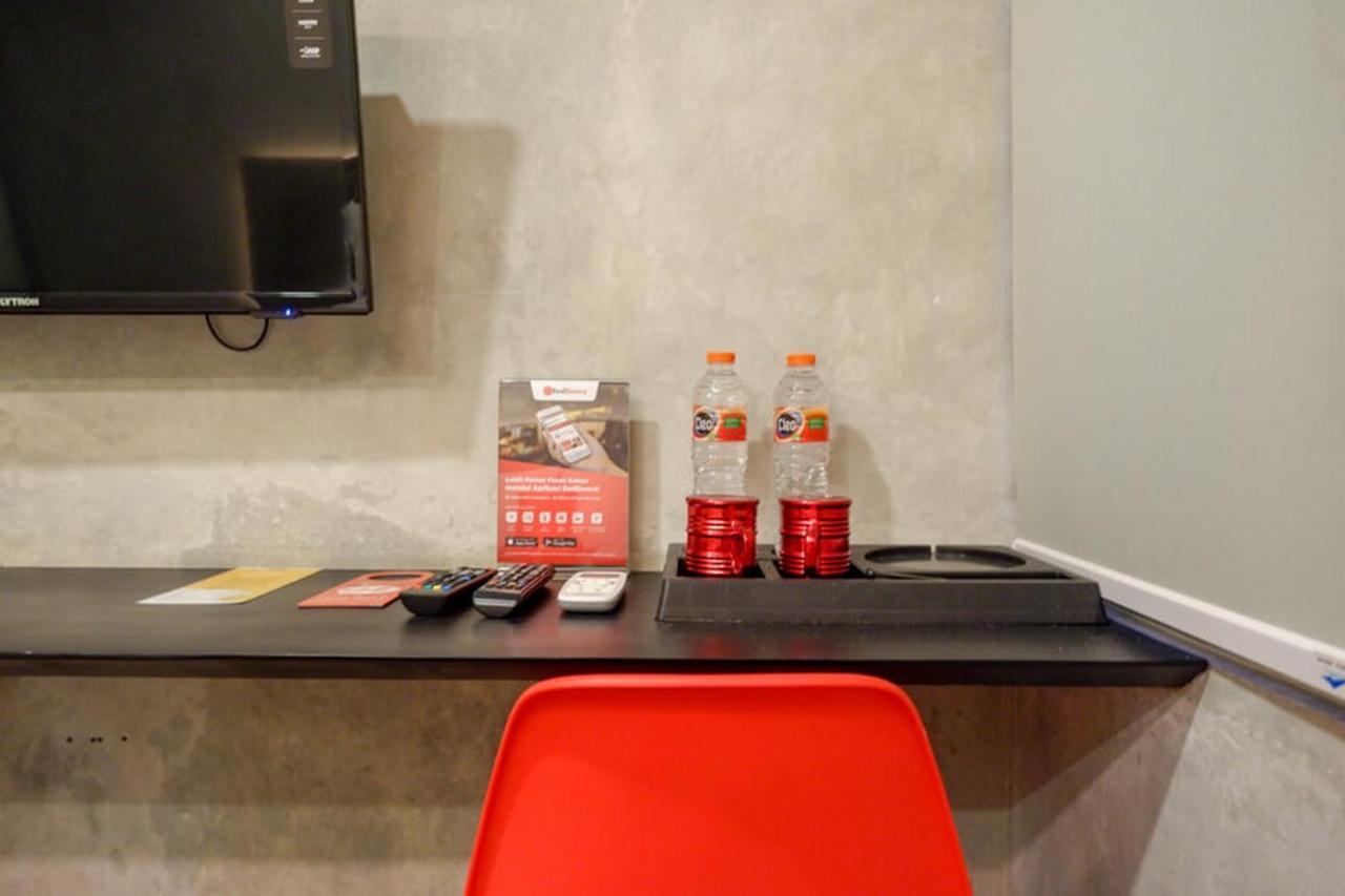 Reddoorz Plus Near Kawasan Sam Poo Kong Semarang Extérieur photo