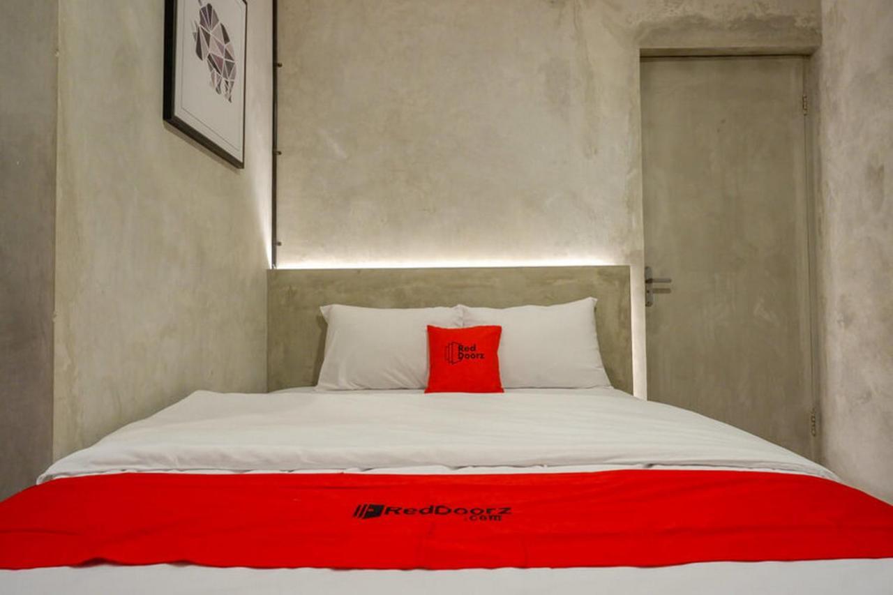Reddoorz Plus Near Kawasan Sam Poo Kong Semarang Extérieur photo