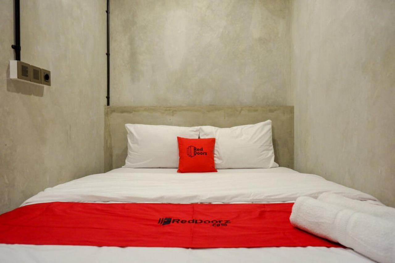 Reddoorz Plus Near Kawasan Sam Poo Kong Semarang Extérieur photo