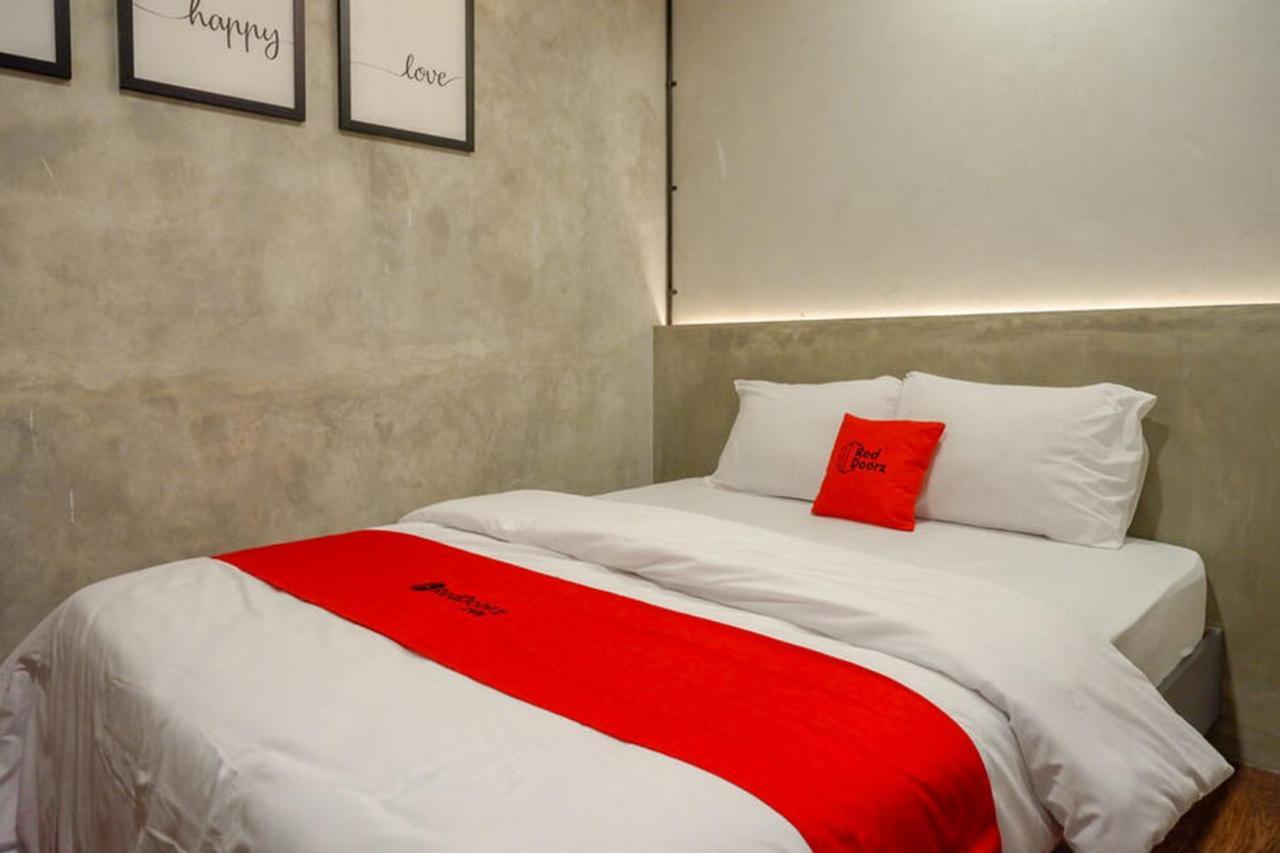 Reddoorz Plus Near Kawasan Sam Poo Kong Semarang Extérieur photo
