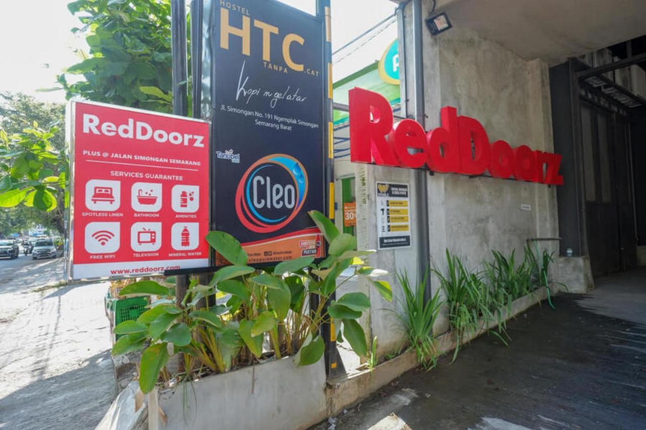 Reddoorz Plus Near Kawasan Sam Poo Kong Semarang Extérieur photo